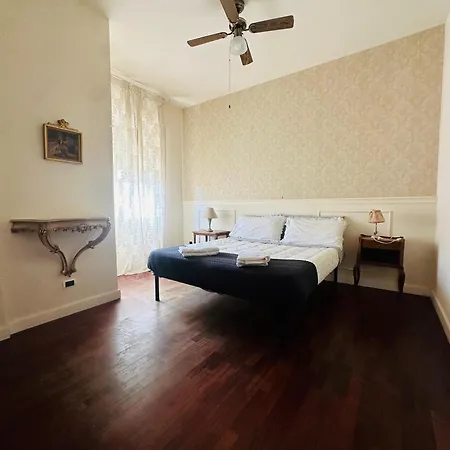Elegant 2 Bedroom With Balcony At By Rentopolis Appartement La Spezia